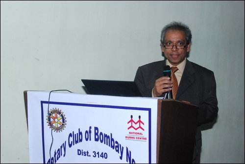 Dr Bodha speaking on skin banking.JPG